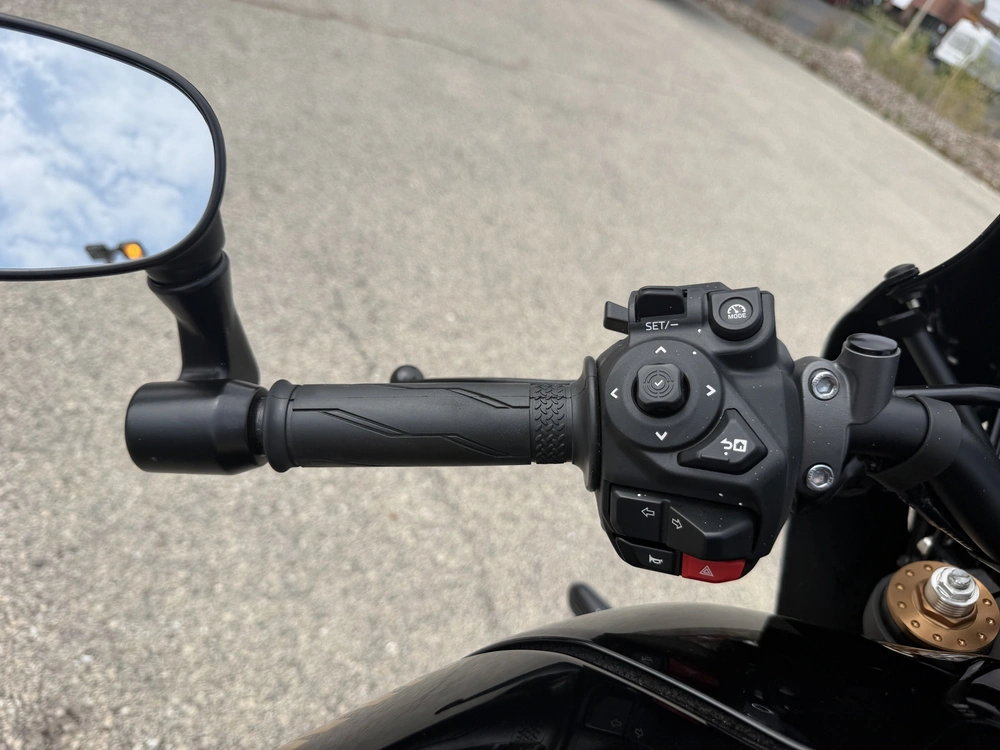 2025 Yamaha Xsr 900 alt