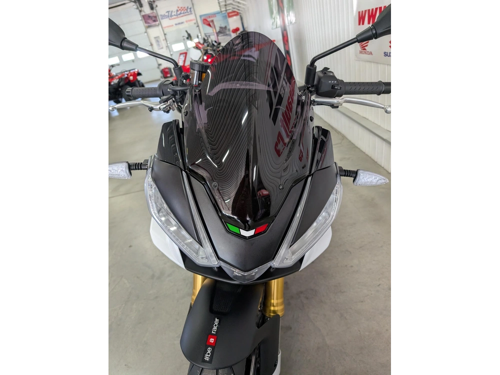 Aprilia Tuono V4 1100 2022 alt