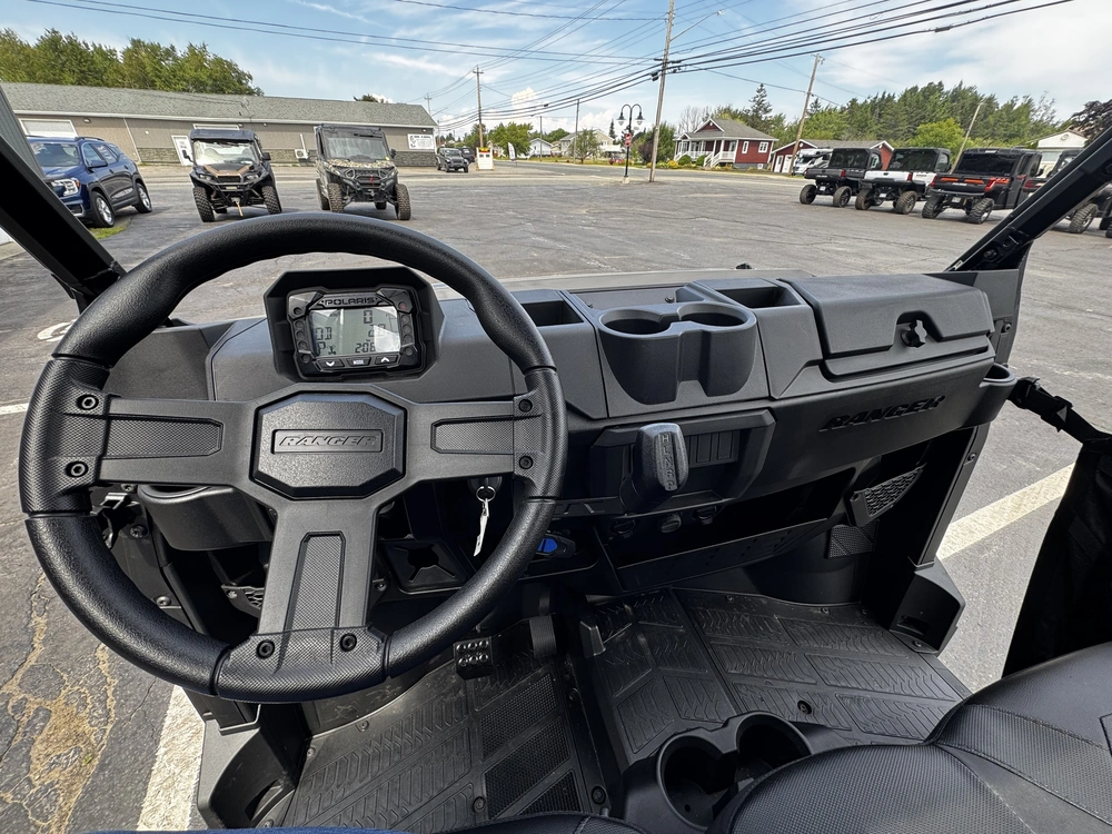 2026 Polaris Ranger 1000 Premium Granith Gray alt