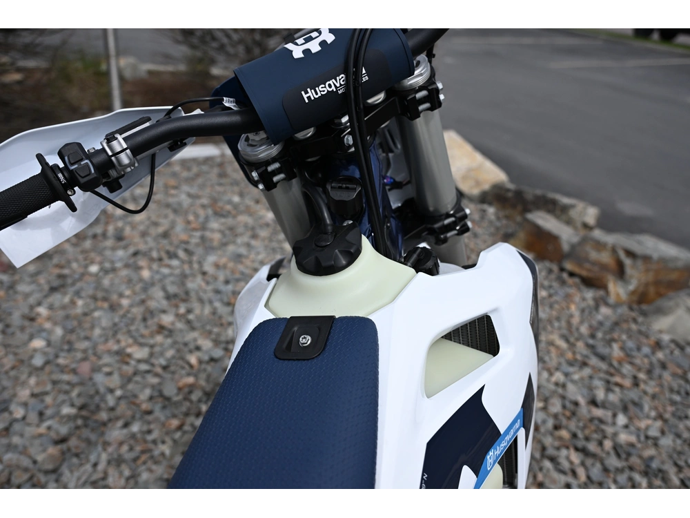 2026 Husqvarna Te 300 alt