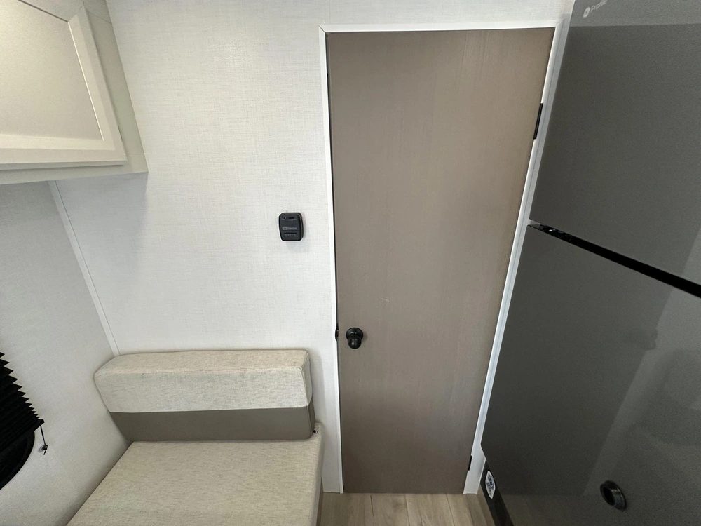 2027 Coachmen Clipper 17fq alt