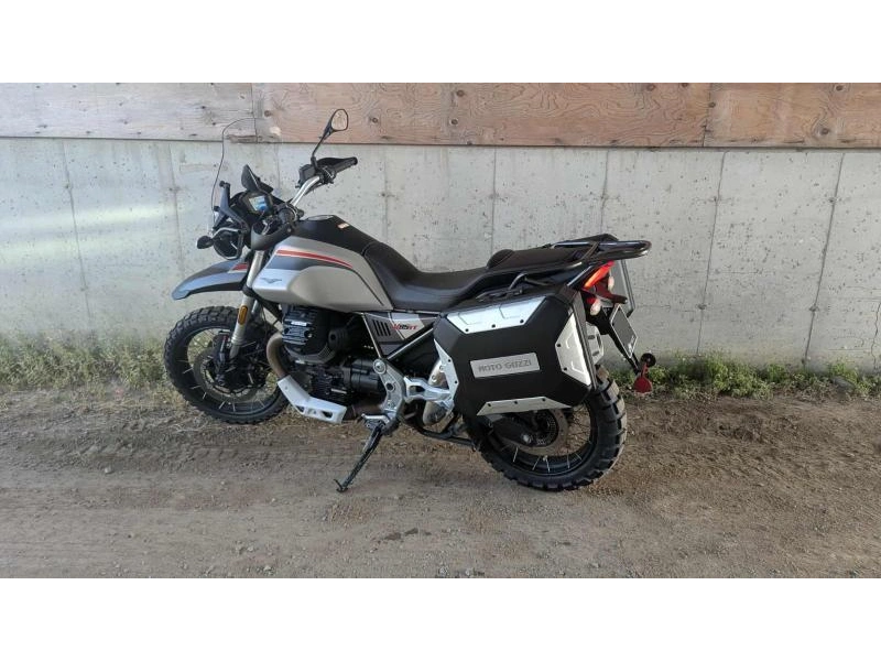 Moto Guzzi V85 Tt Travel Used 2023 alt