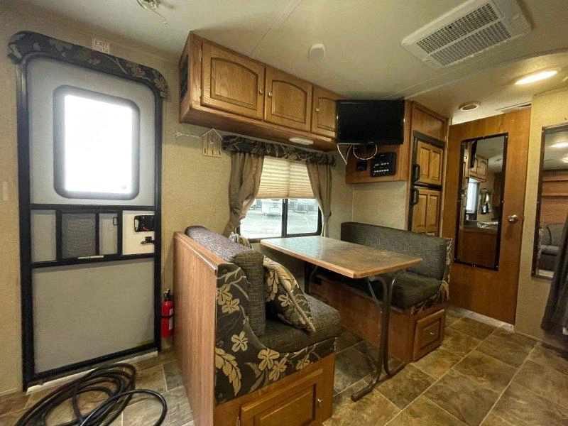 Forest River Rockwood Mini Lite 2306bh 2015 alt