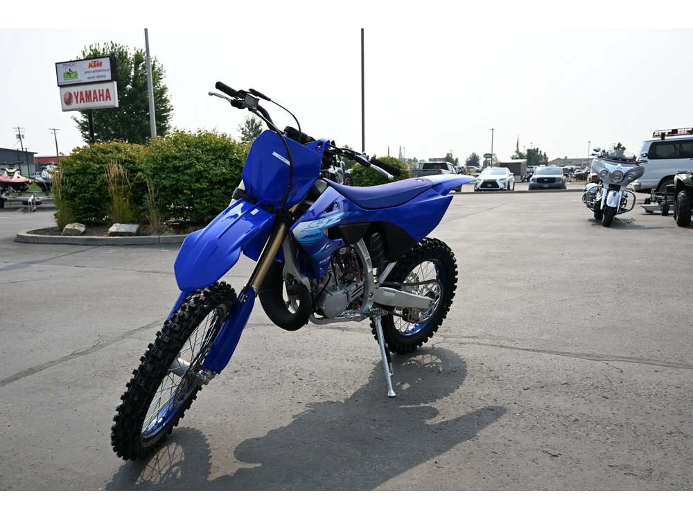 2027 Yamaha Yz250x alt