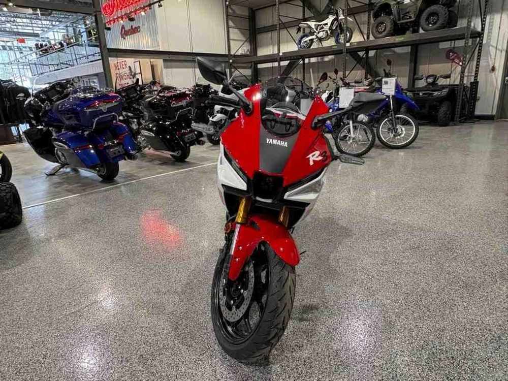 2026 Yamaha Yzf-r3 70e Anniversaire alt