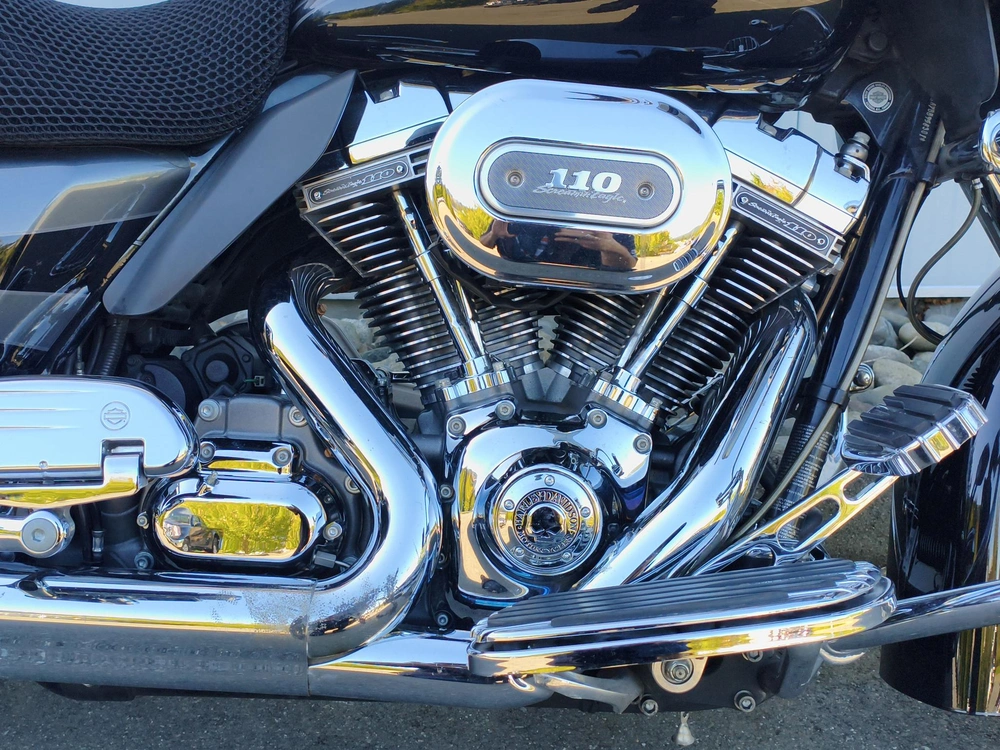 2011 Harley-davidson Fltruse - Cvo™ Road Glide® Ultra alt