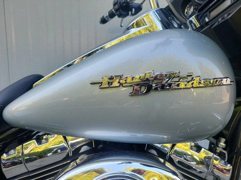 2010 Harley-davidson Touring Flhx - Street Glide™ alt