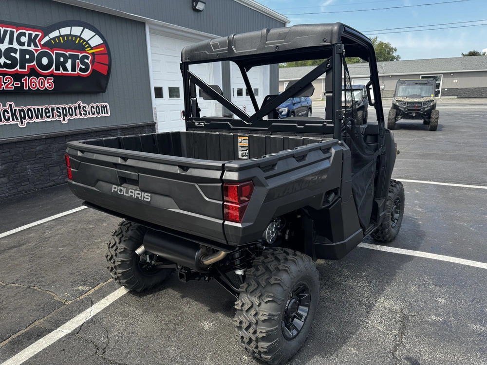 2026 Polaris Ranger 1000 Premium Granith Gray alt