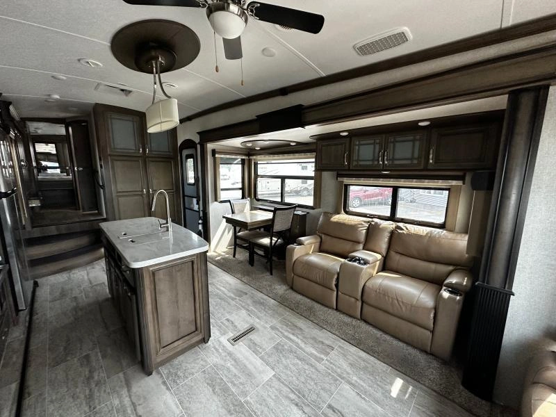 Keystone Rv Montana 3720rl 2019 alt