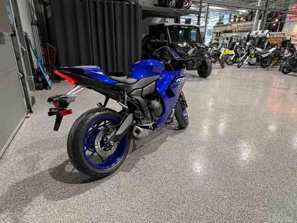 Yamaha Yzf-r7 2026 alt
