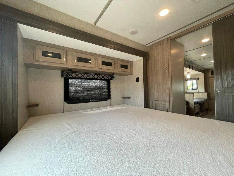 Coachmen Freedom Express 259fkds 2021 alt