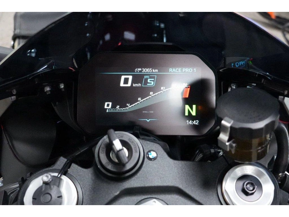 BMW S1000RR 2025 — photo 6