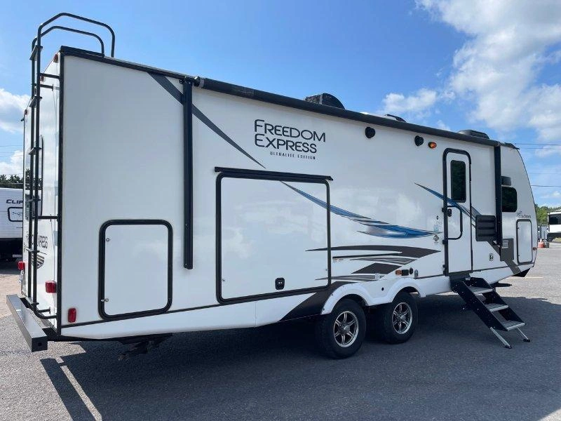 Coachmen Freedom Express 259fkds 2021 alt