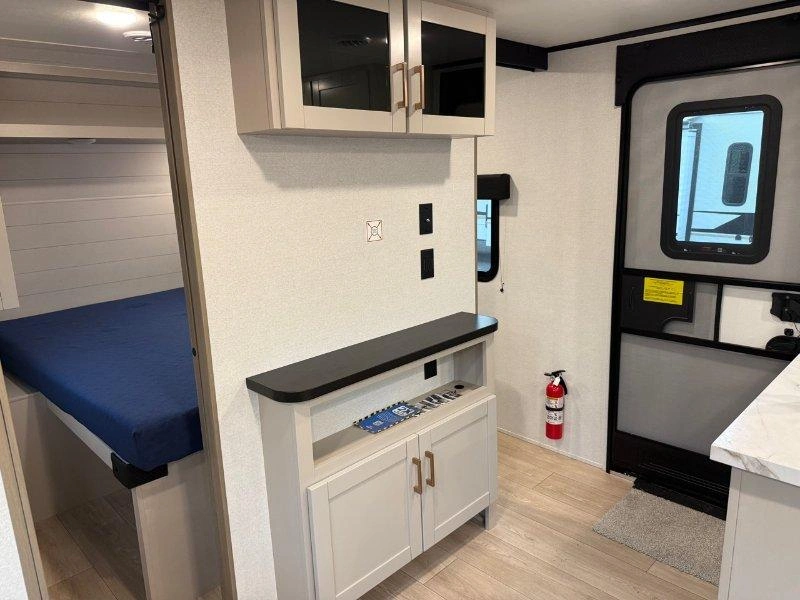 Jayco Jay Feather 26bhsl 2027 alt