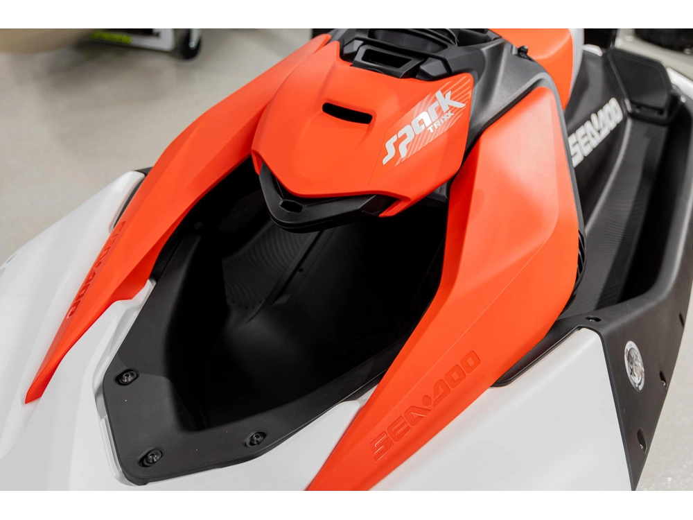 2026 Sea-doo Spark Trixx 1up 67ta alt