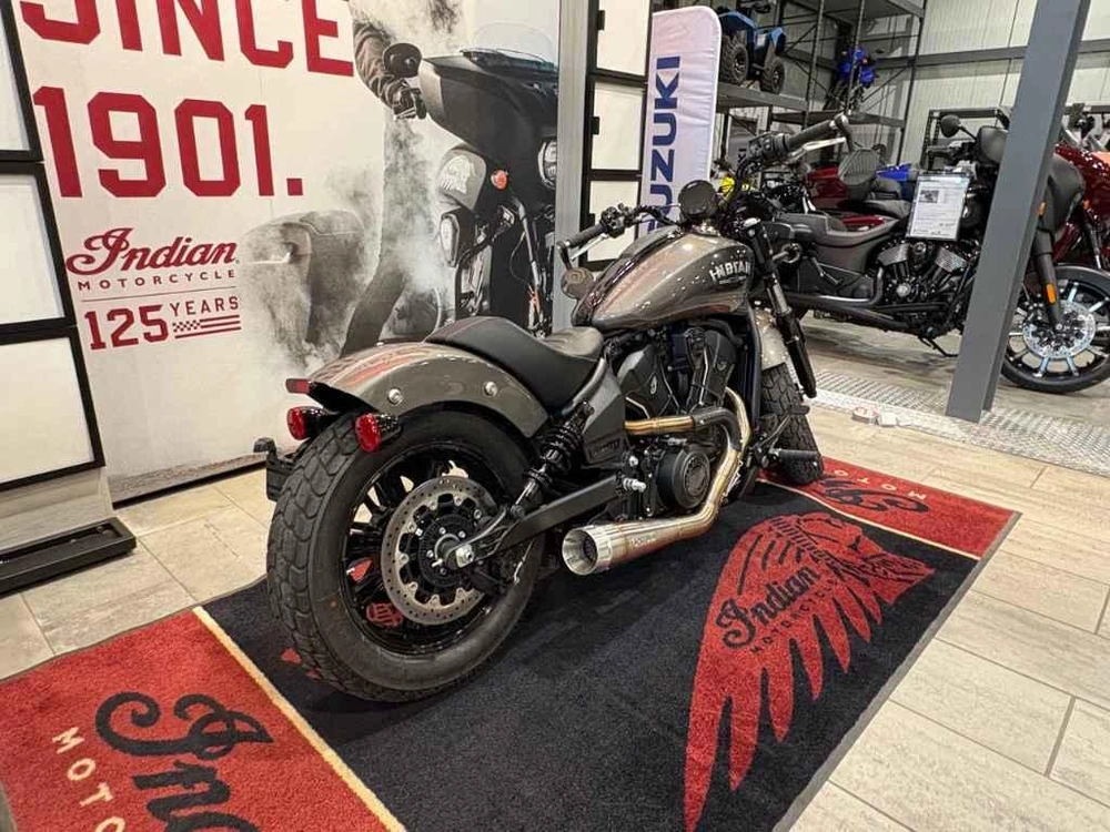 2026 Indian Motorcycle Indian Scout Bobber Limited +tech alt