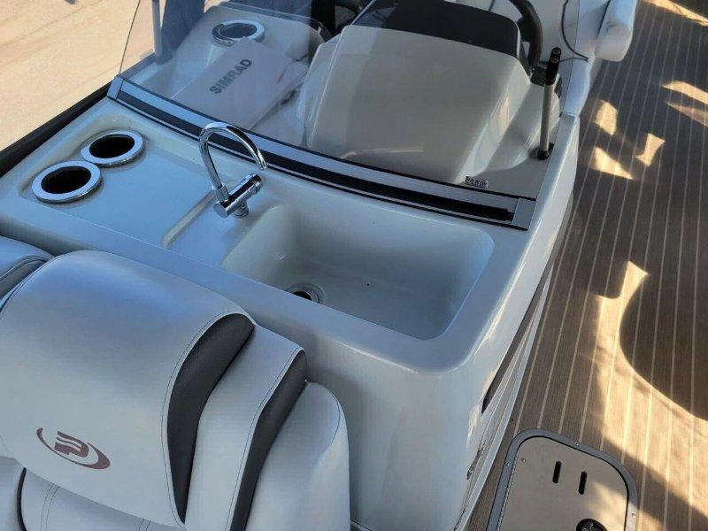 2019 Princecraft Vogue 27 Xt / Mercury 300 alt