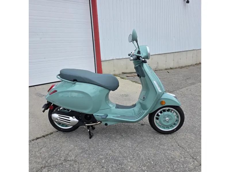 Vespa Primavera 150 80th Anniversary 2027