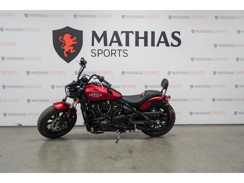 2025 Indian Motorcycle Scout Bobber Limited Tech alt