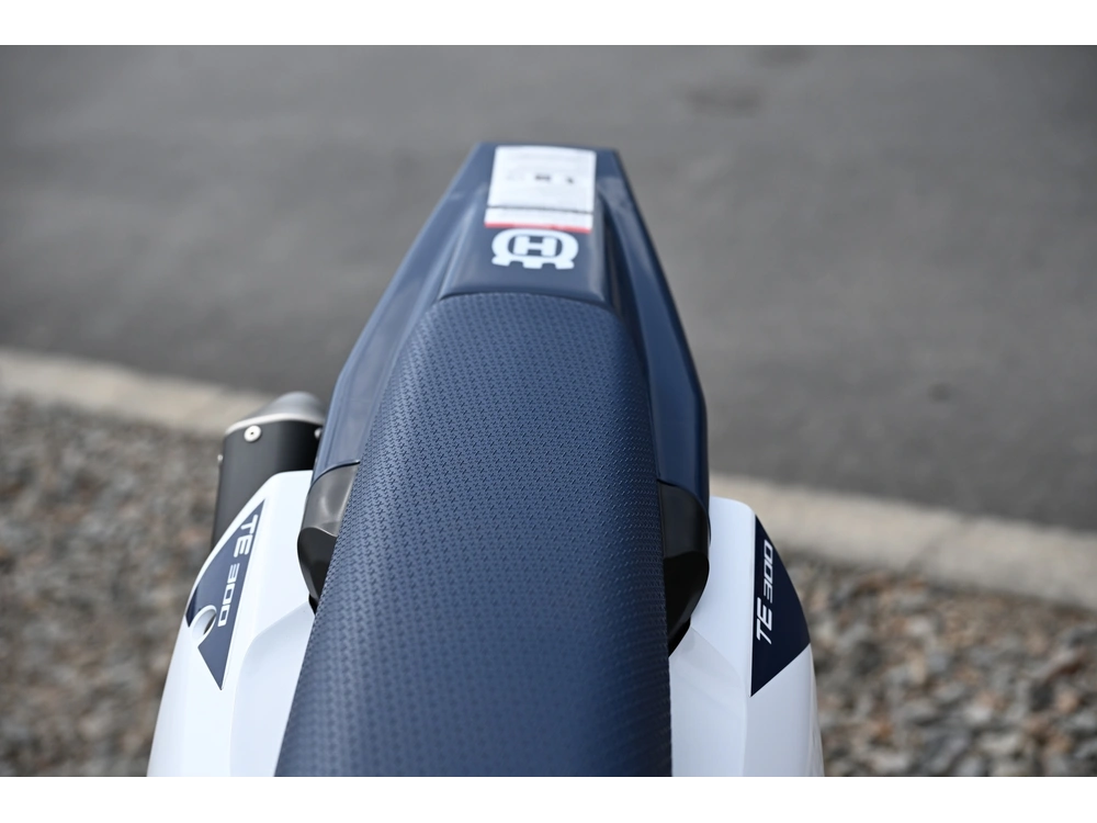 2026 Husqvarna Te 300 alt