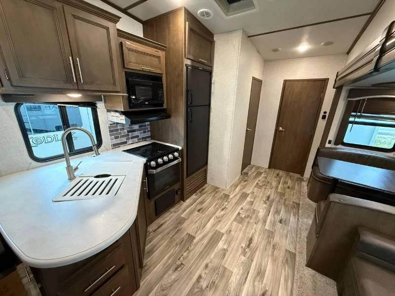 2020 Keystone Rv Cougar 32bhs alt