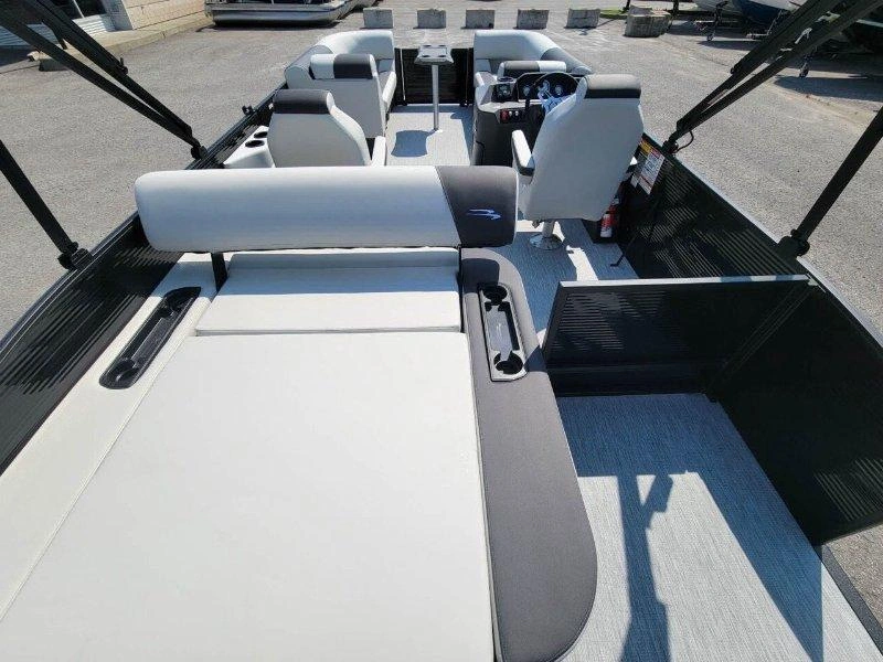 Bennington Marine S22 Swingback 3t/yamaha F150 2027 alt