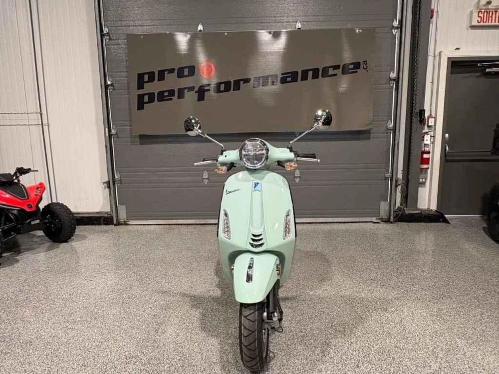 Vespa Primavera 50 2026 alt