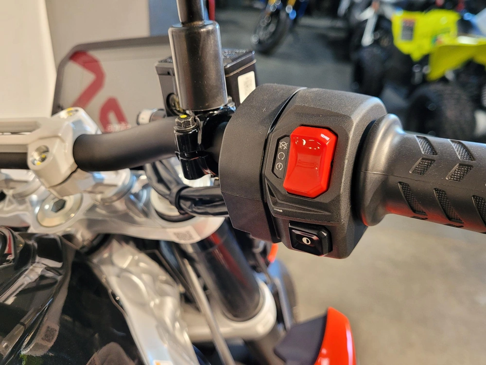 2026 Aprilia Tuono 457 *0.99%/36 Mois💳 alt