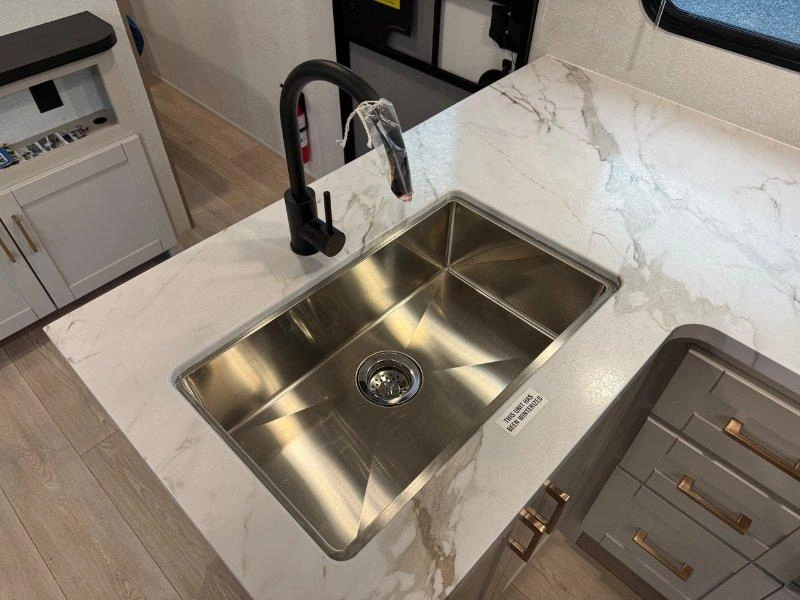Jayco Jay Feather 26bhsl 2027 alt