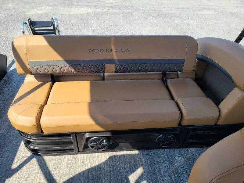 Bennington Marine M22 Swingback 3t/ Yamaha Vf175 2027 alt