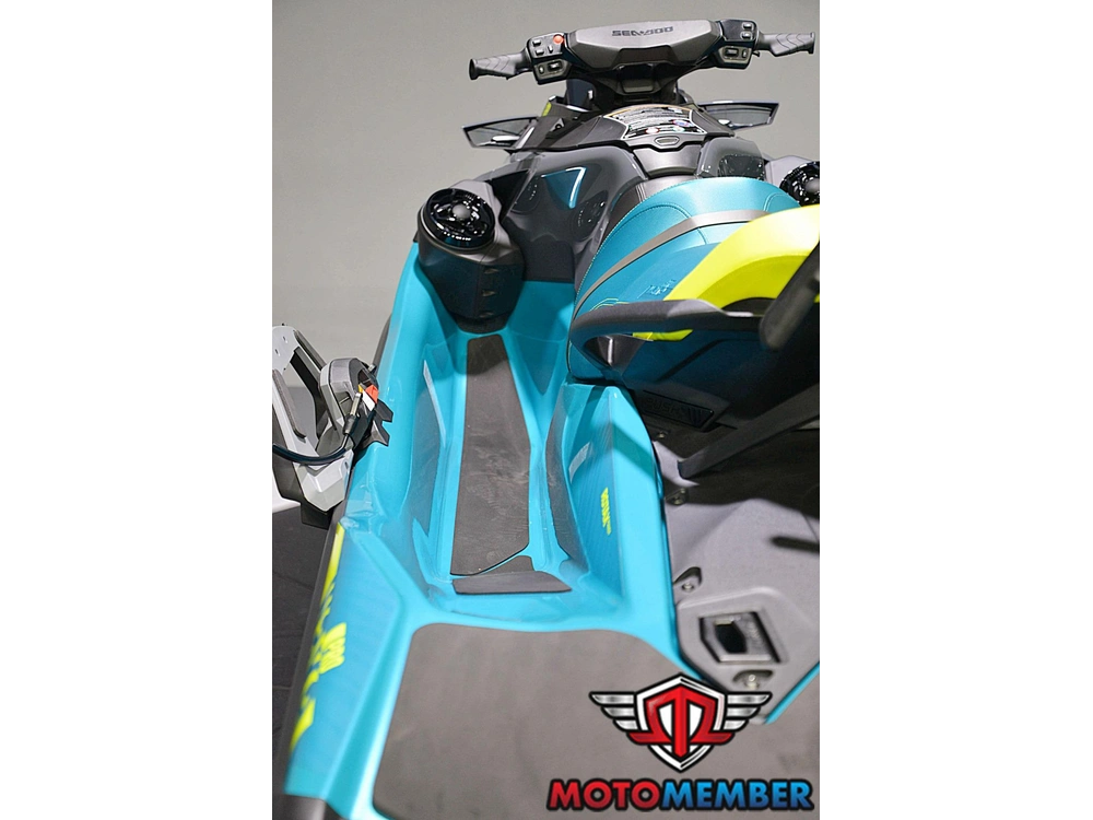 2026 Sea-doo Wake™ Pro 230 alt