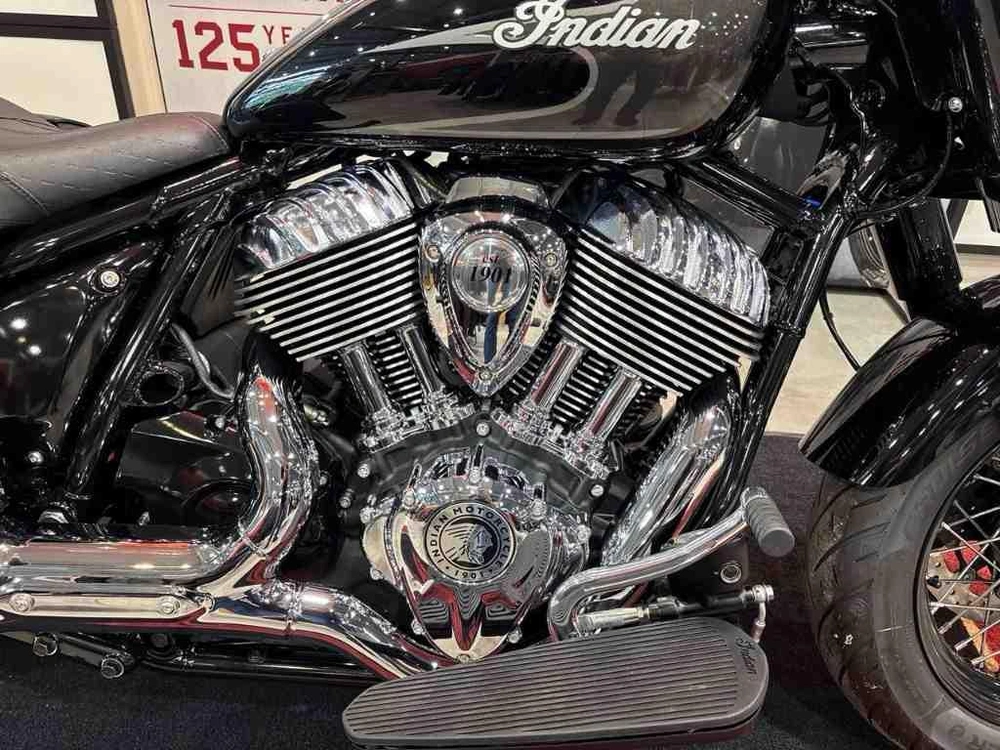 2026 Indian Motorcycle Indian Super Chief Limited alt