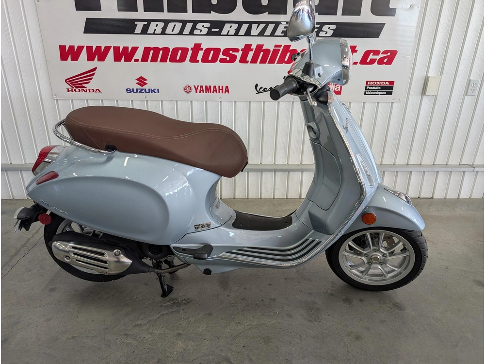 Vespa Primavera 50 2023 alt