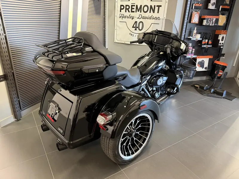Harley-Davidson STREET GLIDE 3 FLHLT 2026