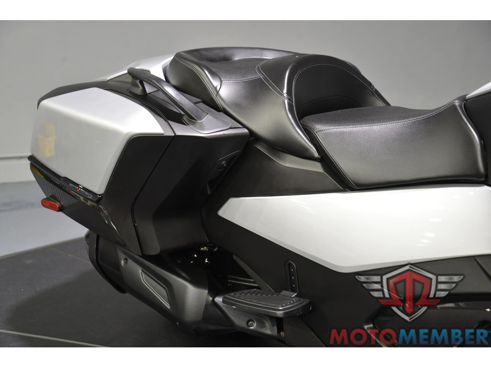 2025 Can-am Spyder Rt Rotax 1330 Ace alt