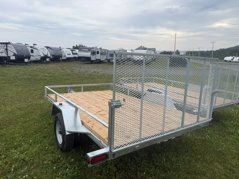 Gator 73x120 2026 alt