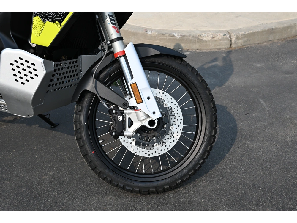 2027 Husqvarna Norden 901 alt