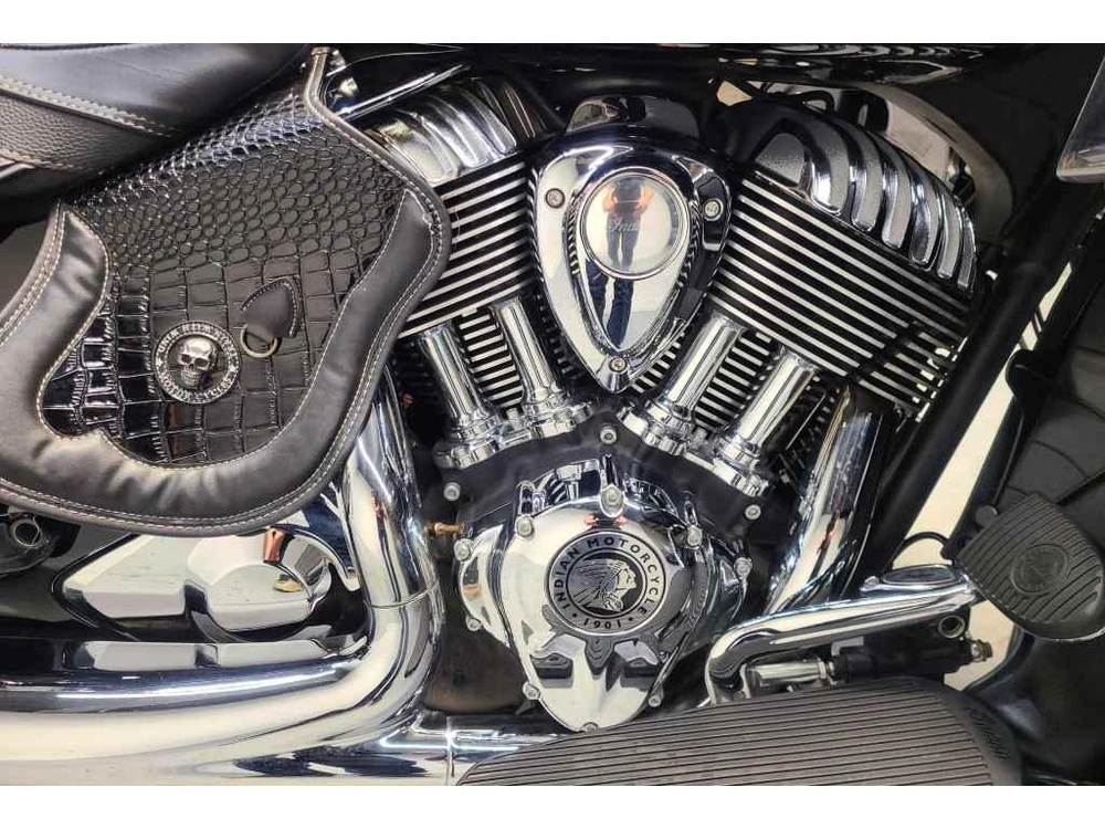 Indian Motorcycle Roadmaster 2018 alt