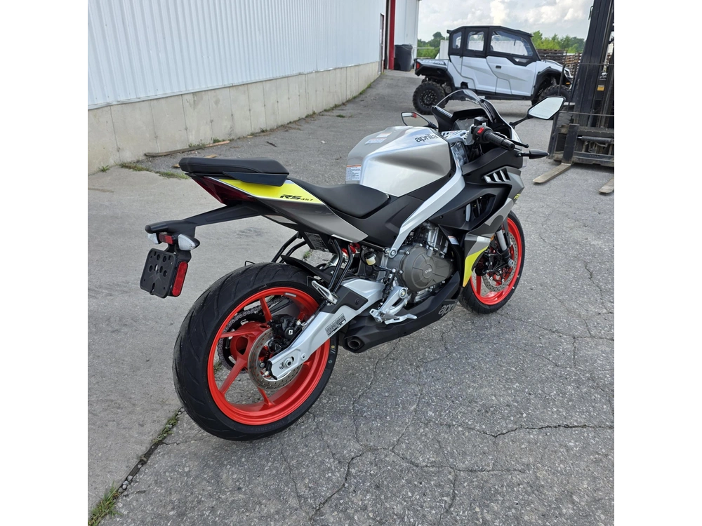 2026 Aprilia Rs 457 alt