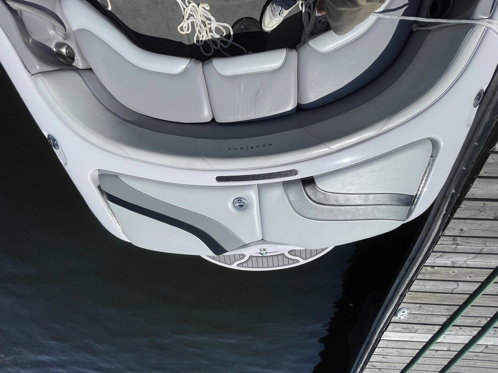2006 Ski Nautique 216 Team Edition alt