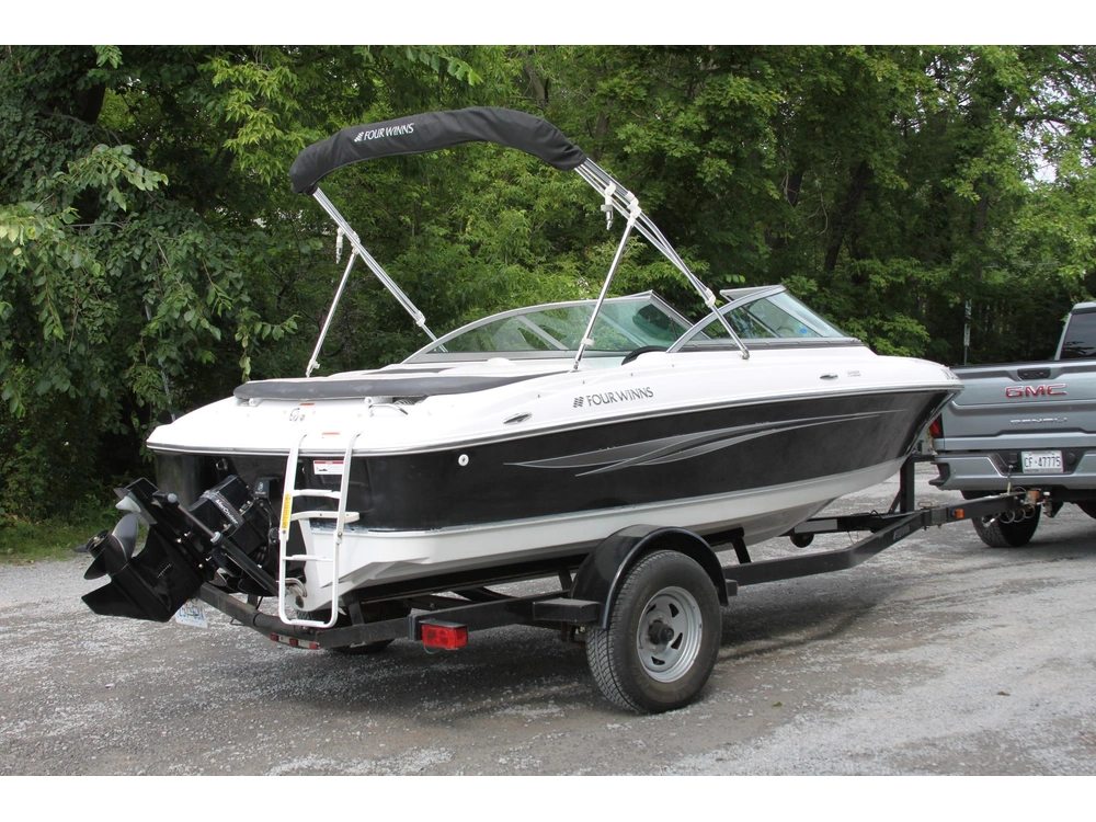 2011 Four Winns H180 alt