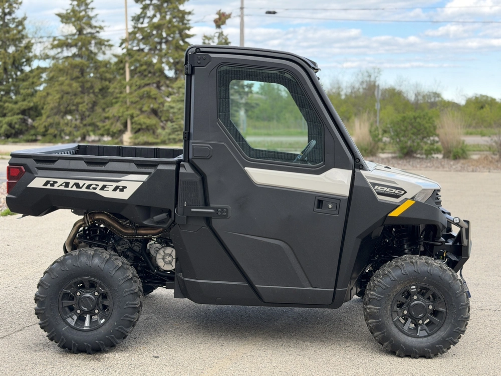 2026 Polaris Ranger 1000 Cab alt