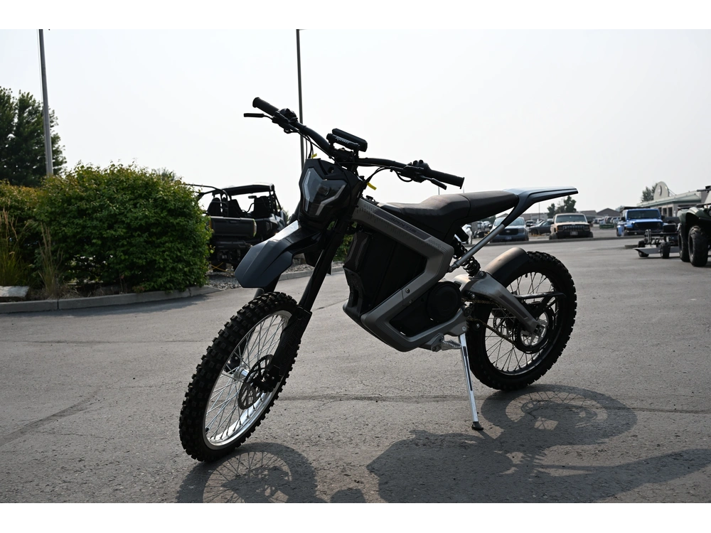 2023 Rawrr Mantis 72v alt