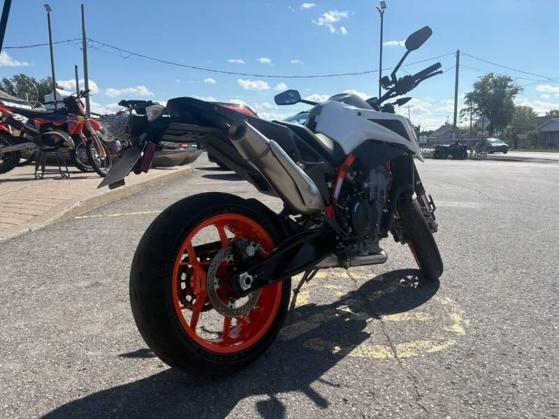 Ktm 890 Duke R 2021 alt