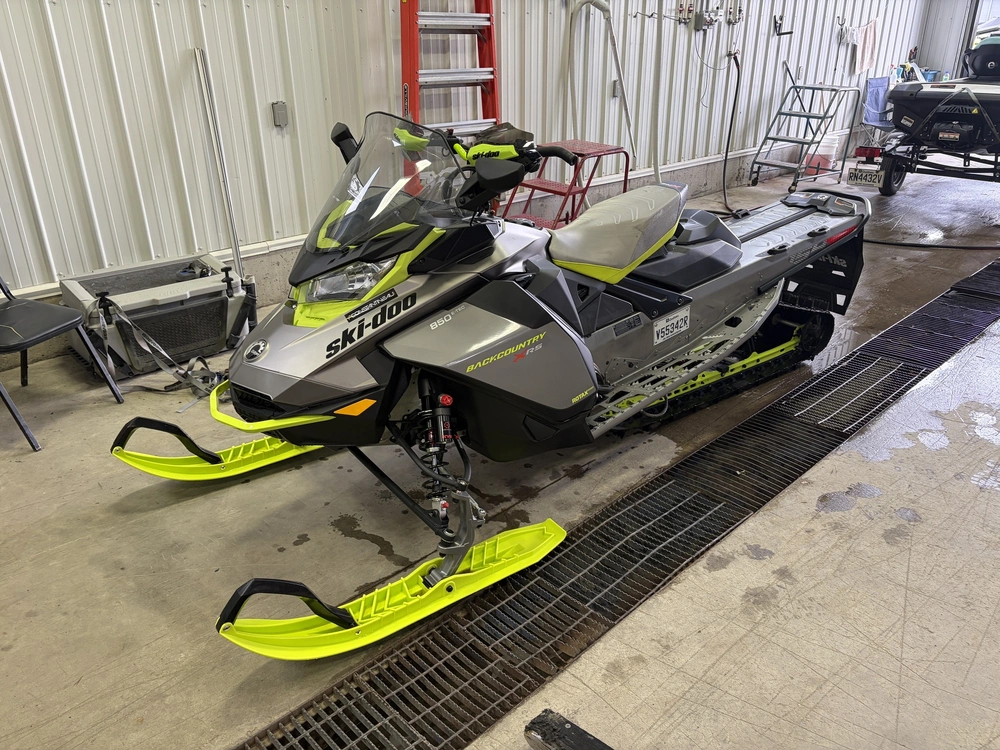 Ski-doo Backcountry X-rs 154'' 850 E-tec 2023 alt