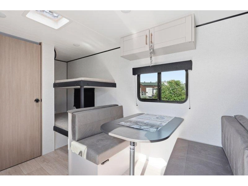 2027 Jayco Jay Feather 17bhsl alt