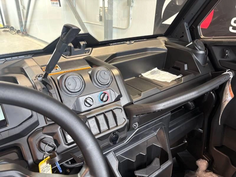 Can-am Defender Dps Cab Hd9 2026 alt