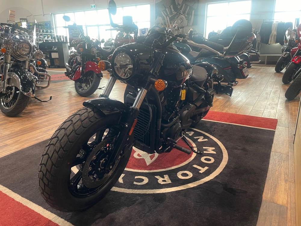 2026 Indian Motorcycle Scout Bobber - Black Metallic alt