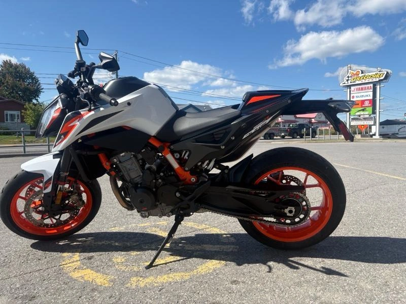 Ktm 890 Duke R 2021 alt