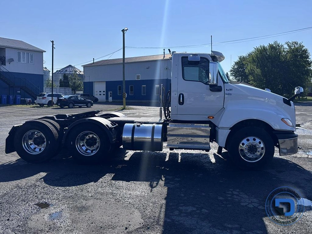 2018 International Lt625 alt